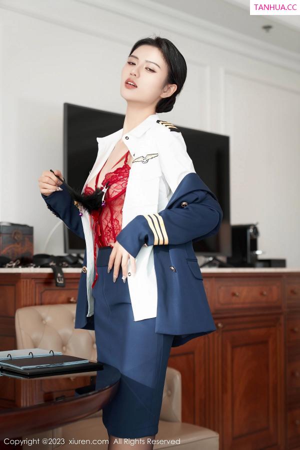 李浅浅  [XiuRen]高清写真图 2023.11.29 No.7737 浅浅Danny 黑丝美腿第50张图片